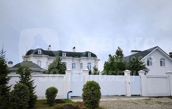 Коттедж 410 м²