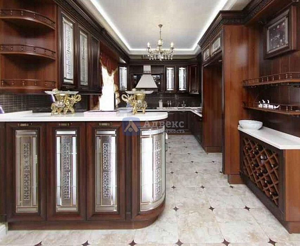 Коттедж 260 м²