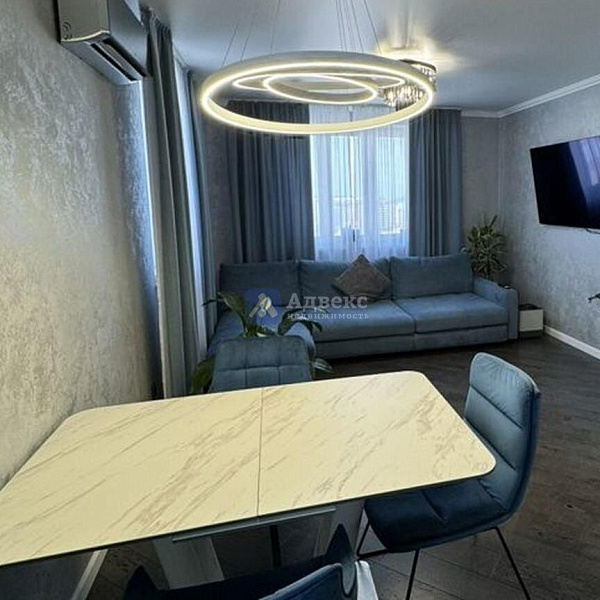 Квартира 3-комн., 90 м² Квартира 3-комн., 90 м²