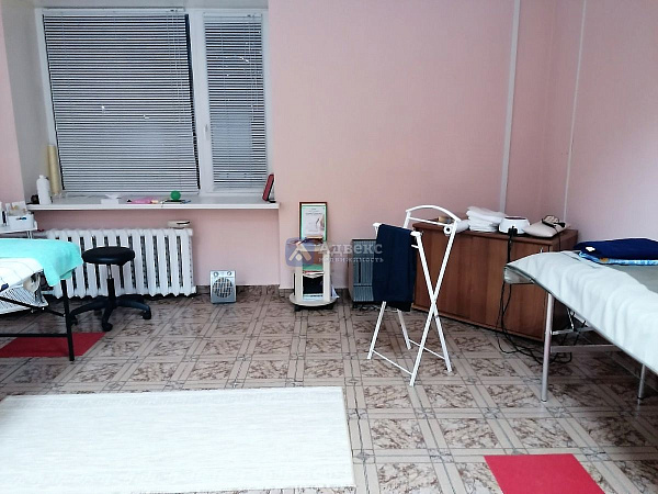 Офисные помещения 100.6 м² Офисные помещения 100.6 м²