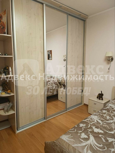 Квартира 2-комн., 98 м²