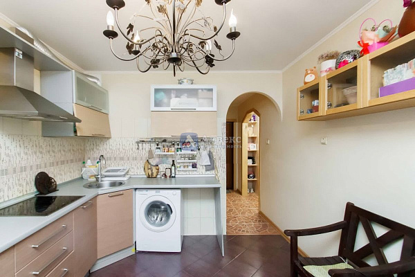 2-к квартира, 64 кв.м.