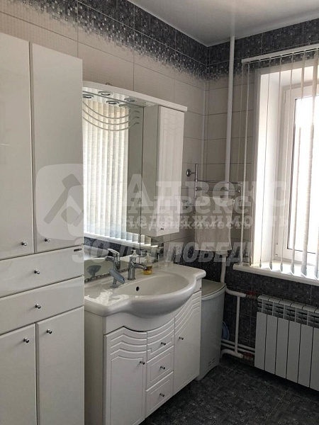 Квартира 4-комн., 140.3 м²