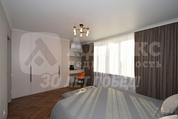 Квартира 2-комн., 97 м²