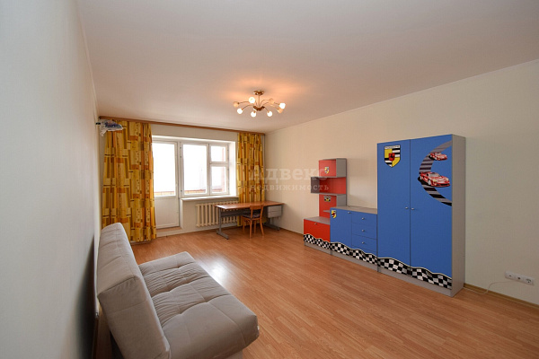 Квартира 3-комн., 101.3 м²