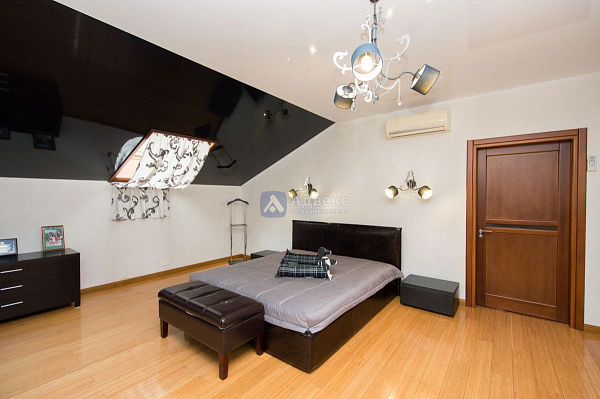Дом 451.6 м² Дом 451.6 м²