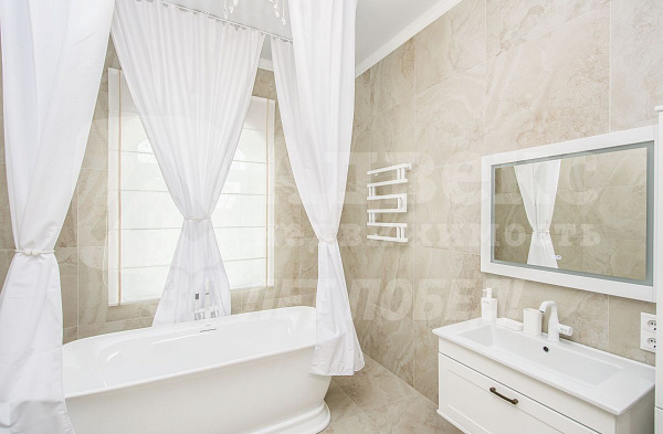 Коттедж 410 м²