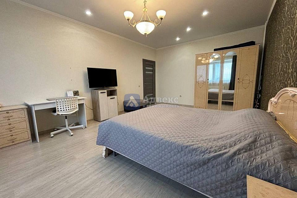 2-к квартира, 76 кв.м.