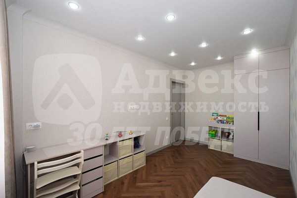 Квартира 2-комн., 97 м²