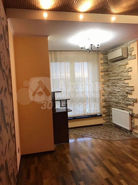 Квартира 3-комн., 95.9 м²
