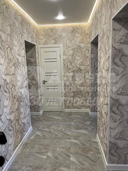 Квартира 2-комн., 65 м²