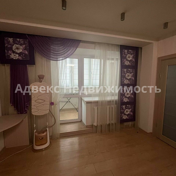 Квартира 3-комн., 121 м²