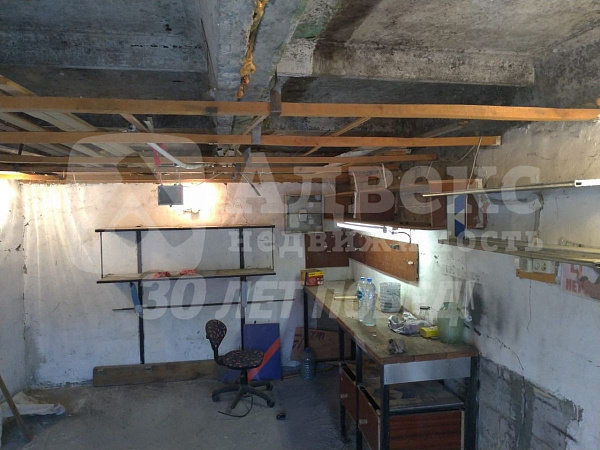 Гараж 17.9 м²