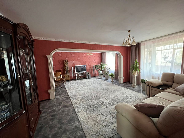 4-к квартира, 151 кв.м. 4-к квартира, 151 кв.м.