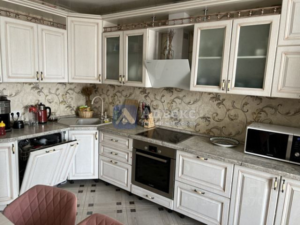 Квартира 2-комн., 81.7 м²