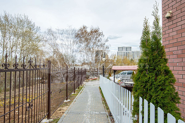 Квартира 2-комн., 129.7 м²