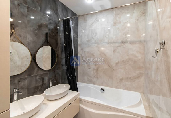 Квартира 3-комн., 83 м²