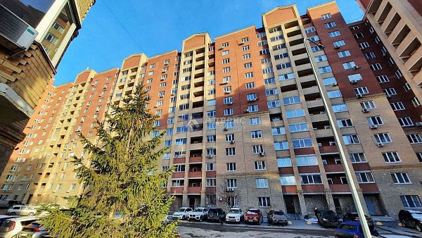 2-к квартира, 74 кв.м.