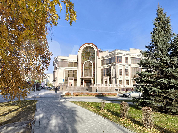 Квартира 3-комн., 119 м²