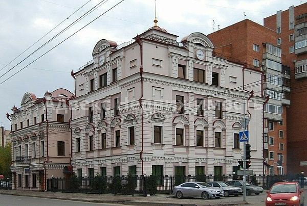 Квартира 3-комн., 85 м²