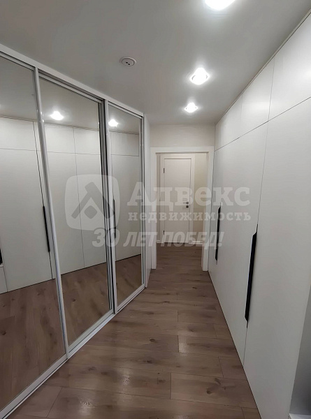 Квартира 3-комн., 86.7 м²