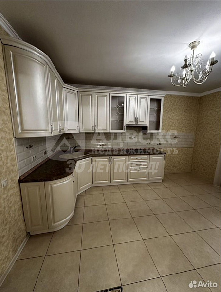 Квартира 4-комн., 121.6 м²