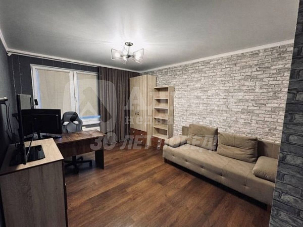 Квартира 3-комн., 75 м²