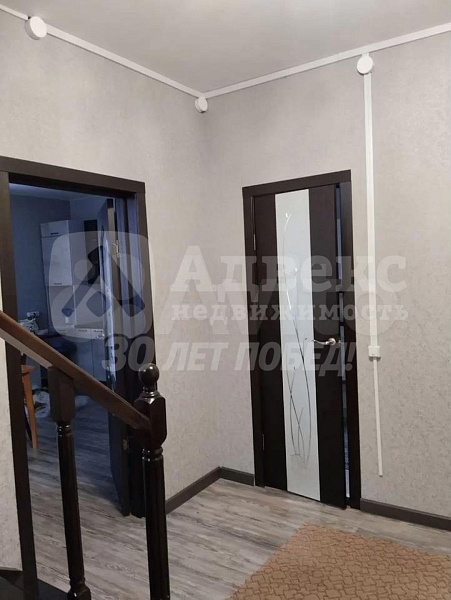 Коттедж 100 м²