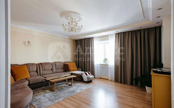 Квартира 3-комн., 93.3 м²