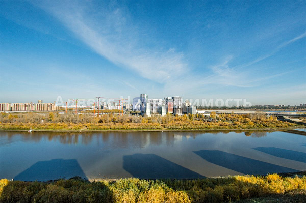 Квартира 3-комн., 131.2 м²