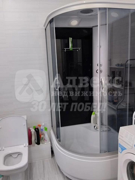 Коттедж 100 м²