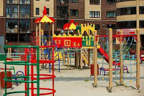 Квартира 3-комн., 128.4 м² Квартира 3-комн., 128.4 м²