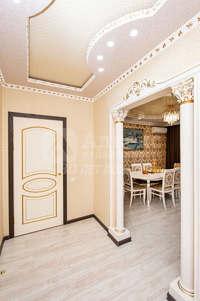 Квартира 2-комн., 80 м²
