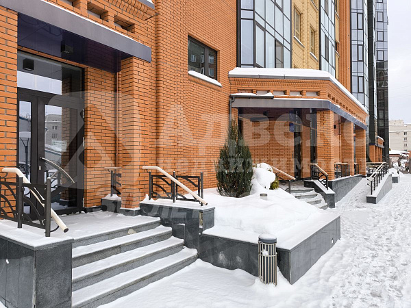 Квартира 4-комн., 156 м²