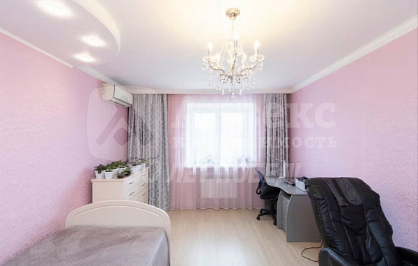 Квартира 3-комн., 96.8 м²