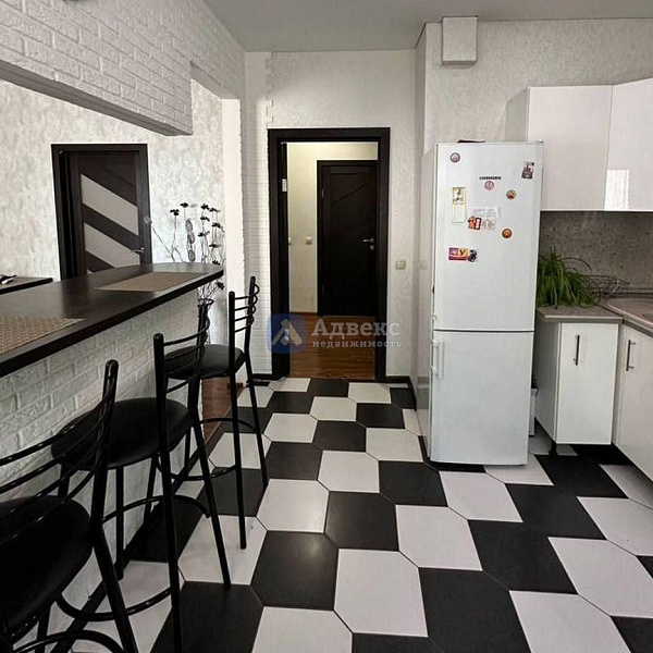 Квартира 2-комн., 60 м²