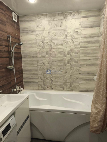 Квартира 3-комн., 92.4 м²