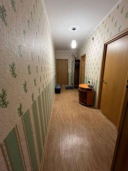 Квартира 4-комн., 93 м²