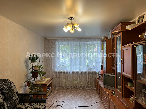 Квартира 3-комн., 58 м²