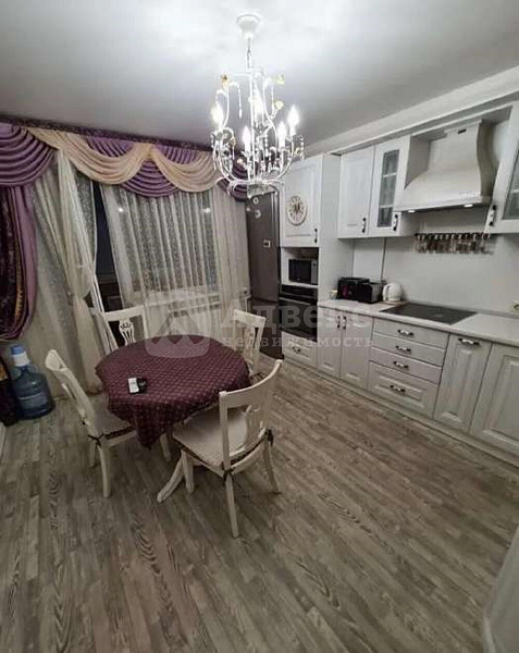 Квартира 4-комн., 110.5 м²