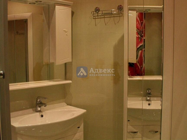 Квартира 3-комн., 100 м² Квартира 3-комн., 100 м²