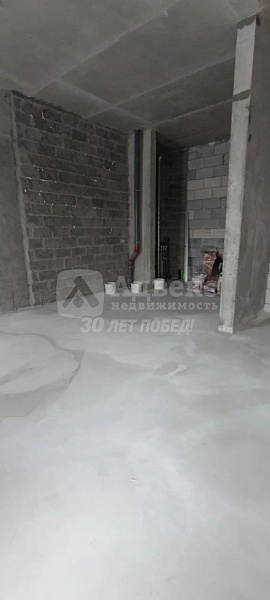 Ищете идеальное место для офиса в центре города? Предлагаем вашему вниманию аренду офиса площадью 54.80 кв.м. на 1 этаже 17-этажного дома. Это идеальное пространство для вашего бизнеса!

Офис имеет одну комнату, что позволит вам организовать удобное рабоч