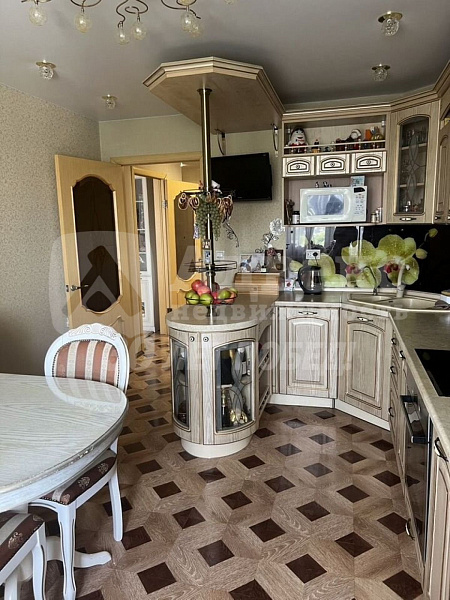 Квартира 3-комн., 89.9 м²