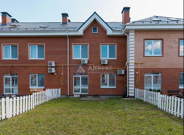 Таунхаус, 130 кв.м. Таунхаус, 130 кв.м.