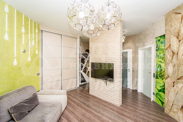 Квартира 3-комн., 119 м²