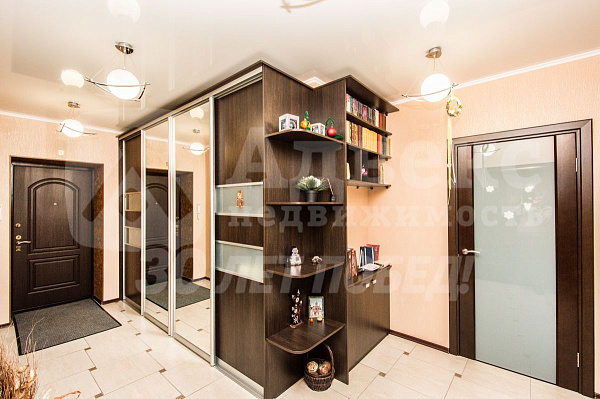 Квартира 2-комн., 74 м²