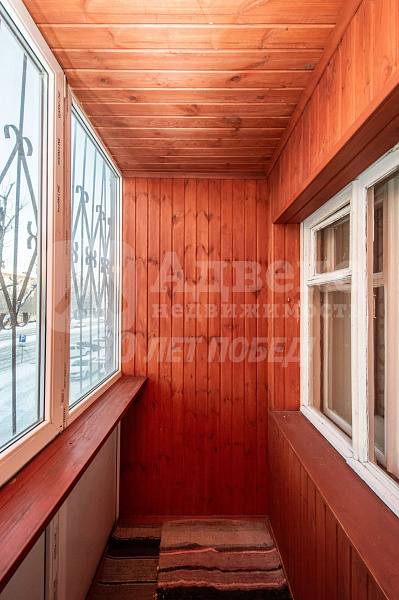 Квартира 3-комн., 55 м²