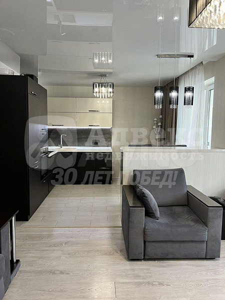 Квартира 3-комн., 76.3 м²