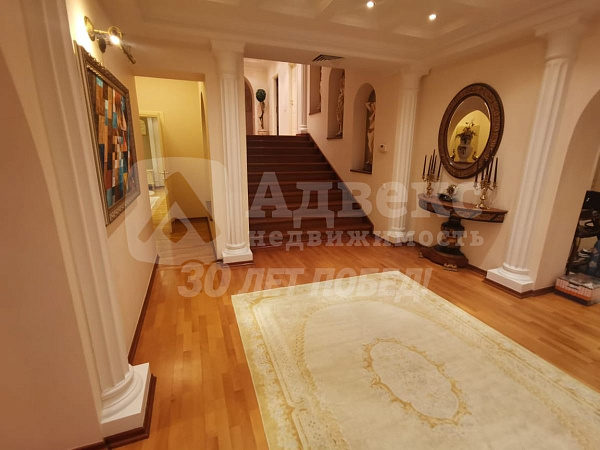 4-к квартира, 233 кв.м.