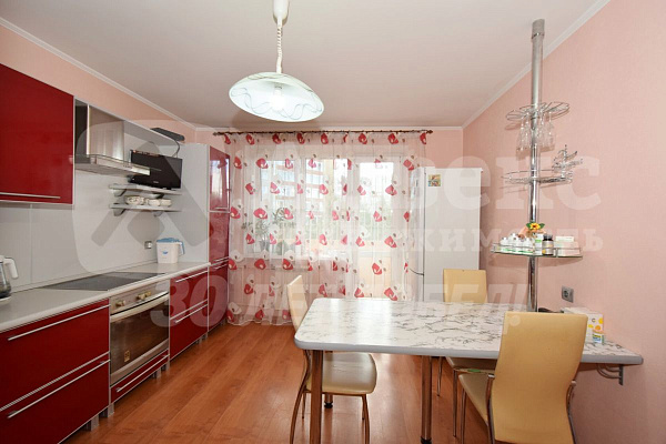 Квартира 3-комн., 91 м²
